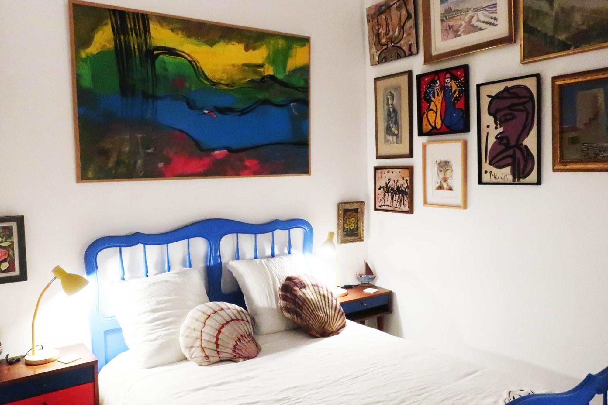 Homestay Et Des Tableaux *